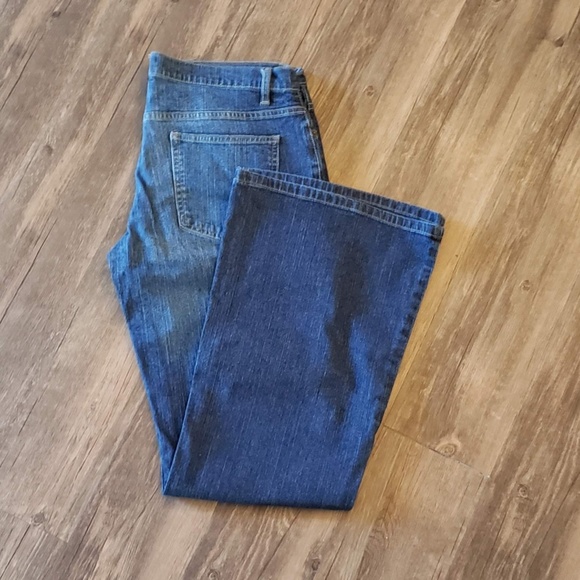 Earl Jeans Flare Stretch Jeans - Picture 1 of 4